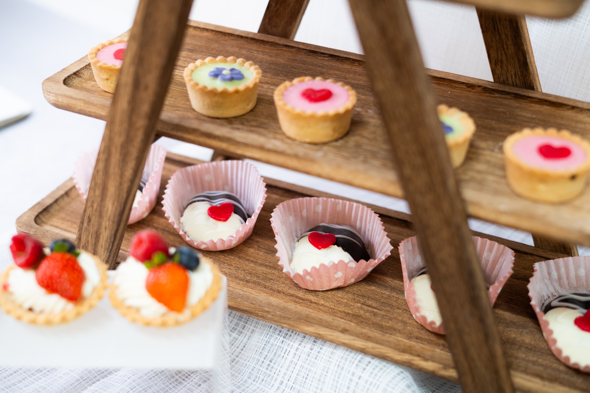 Ponuka cupcake stôl cukráreň Domáca chuť Dolný Kubín - Ružomberok DomacaChut.sk mini košíčky a pralinky 09